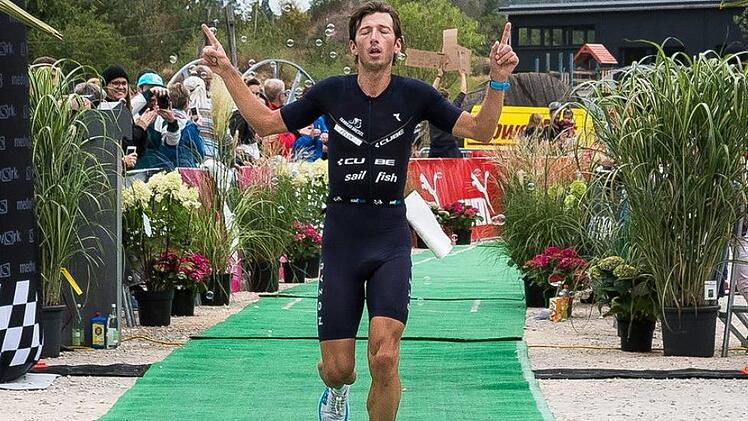 Felix Hentschel wiederholte sein Erfolg aus dem Jahr 2018 über die olympische Kurzdistanz.