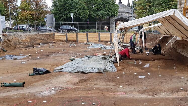 Die Ausgrabungsstelle am Forchheimer Streckerplatz.Ekkehard Roepert