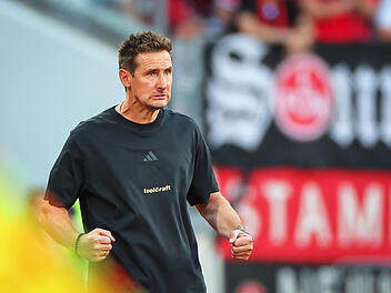 Miroslav Klose spielt am Samstag gegen Bochum auch um seinen Job beim FCN