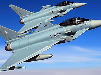 Einige Eurofighter Typhoon der Luftwaffe und ihre Piloten sind als Alarmrotten ständig einsatzbereit.