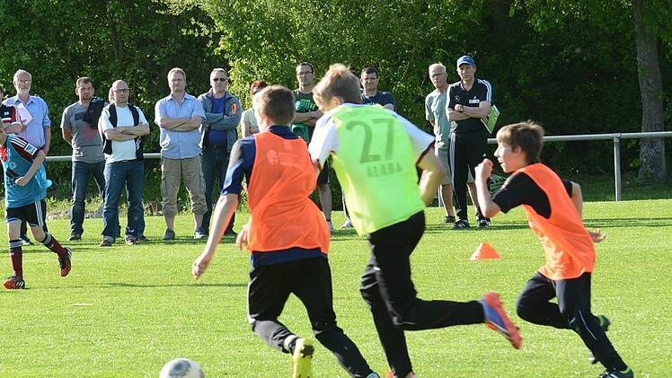 Impressionen von der Info-Veranstaltung am Stützpunkt in Münnerstadt.