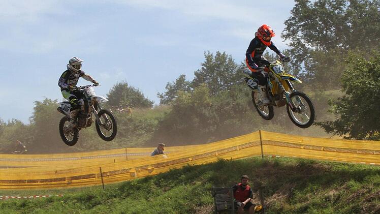 Waghalsige Luftsprünge sah man zur Genüge.