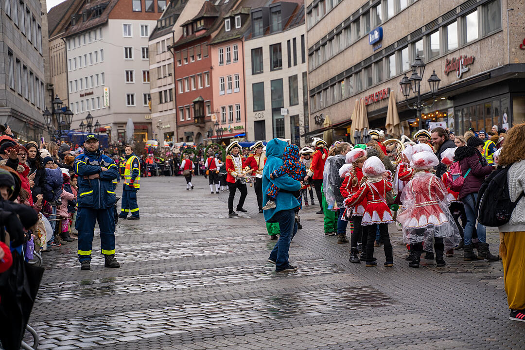 Der traditionelle Umzug zog ca. 70.000 Faschingsfreunde an.