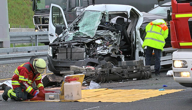 In Stauende gekracht: Tödlicher Unfall auf A3 bei Würzburg