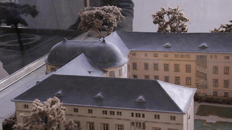 Das Kurhausbad wurde im wesentlichen so realisiert, wie es das Modell schon vorher gezeigt hat. Foto: Benedikt Borst