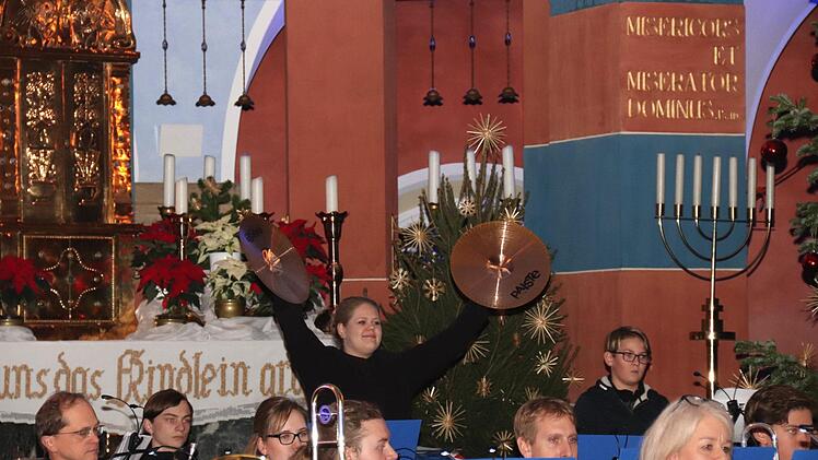 Gleich kommt der wichtige Beckeneinsatz von Linda Völlner. Foto: Johanna Blum