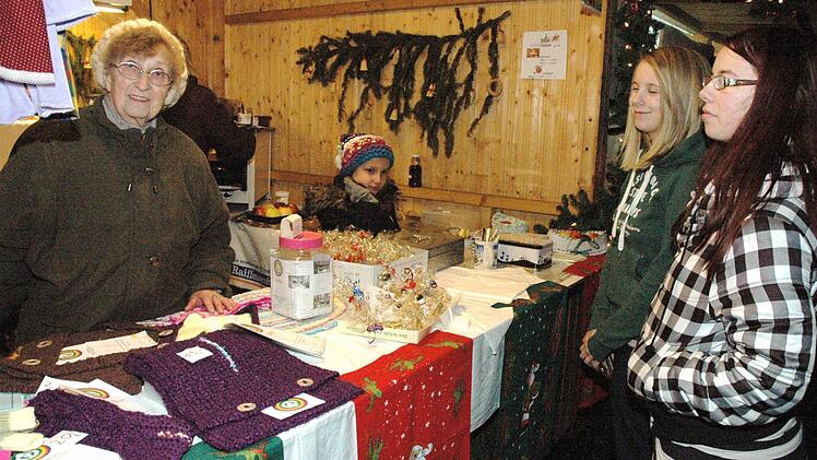 Gerda Wenzlow ist auch heuer wieder dabei, um mit dem Erlös krebskranken Kindern zu helfen.
