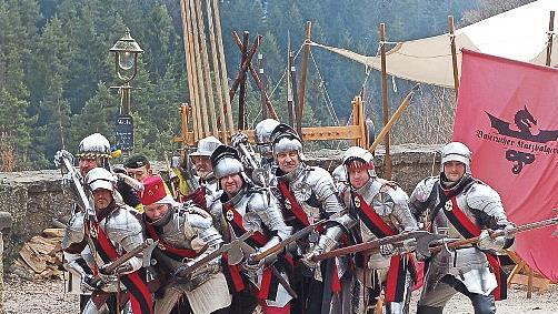 Die Baieruther Katzbalgerey gibt am Wochenende Einblicke in das Leben auf einer spätmittelalterlichen Burg.