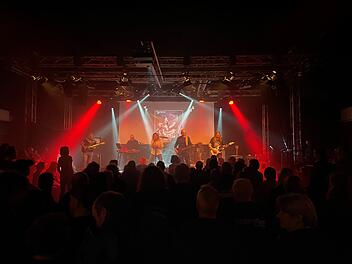 Forchheim: Junges Theater lädt zu Konzerten - "British Hard Rock Invasion"