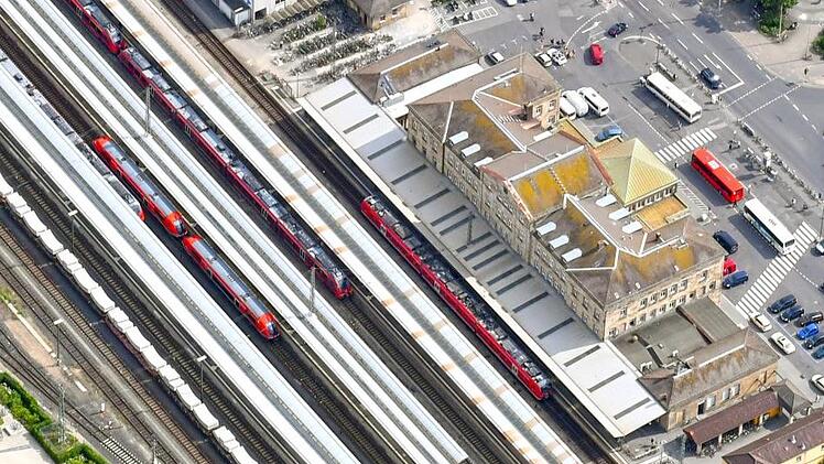 Auch ohne Ausbau wird die Bedeutung des Bamberger Bahnhofs als Verkehrsknotenpunkt deutlich zunehmen.  Ronald RInklef