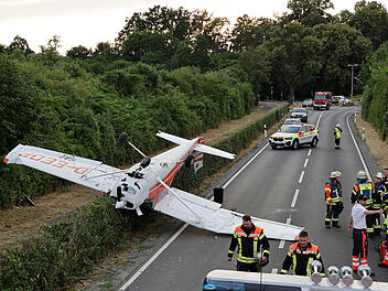 Großostheim: Flugzeug stürzt ab Großostheim: Flugzeug stürzt ab