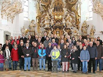 Die Wallfahrtsführer aus allen Himmelsrichtungen in der Basilika Gößweinstein  Foto: Thomas Weichert