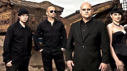 "Mono Inc." sind der Headliner am Samstagabend.
