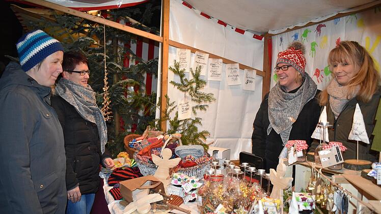 Der Stand des evangelischen Kindergartens Foto: Petra Malbrich