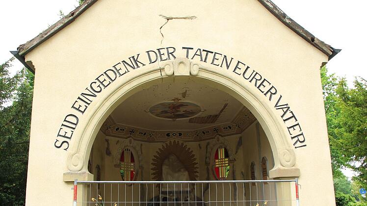 Der Heldenfriedhof in Höchstadt an der Aisch Foto: Christian Bauriedel