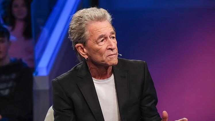 Am Dienstagabend war Peter Maffay zu Gast bei Sandra Maischberger. Dort appelliert er: "Die kommenden Generationen haben ein Recht darauf, dass wir noch Optimismus besitzen."