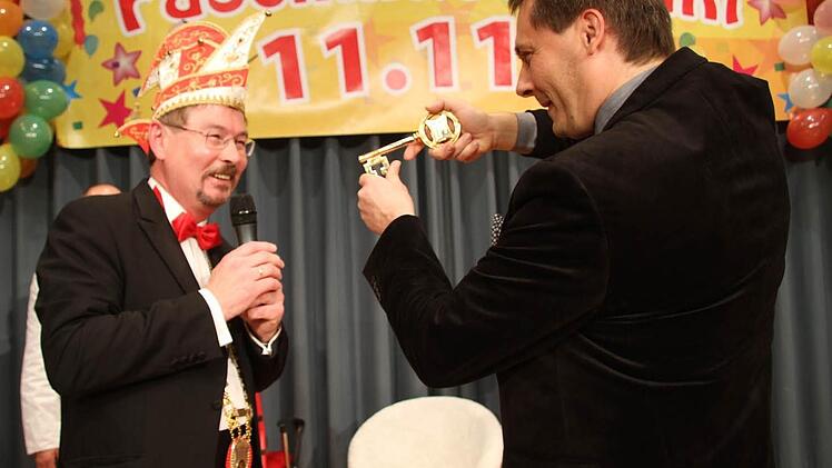Der Schlüssel ist weg - jetzt regiert in Stanich die Narretei .