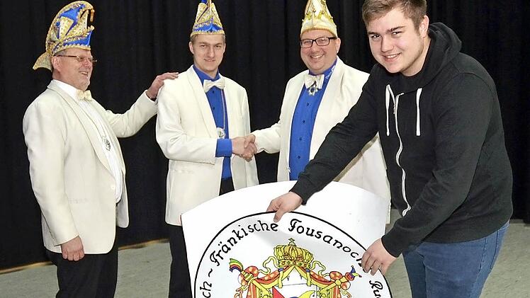 Narrennachwuchs in Rothenkirchen: Florian Jungkunz (Zweiter von links) und Florian Jungkunz (rechts) sind die beiden Neuen, mit im Bild Christian Haderlein und Arno Hoffmann (von links)  Foto: K.- H. Hofmann