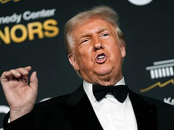 US-Zölle belasten Bayerns Wirtschaft: Besonders betroffen sind Dingolfing-Landau und Ingolstadt, während Miesbach leichte Gewinne verzeichnet. US-Zölle belasten Bayerns Wirtschaft: Besonders betroffen sind Dingolfing-Landau und Ingolstadt, während Miesbach leichte Gewinne verzeichnet.