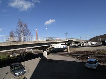 Die "Umleitungspläne" beim Neubau der Piastenbrücke brachten die Stadträte am Donnerstag in Rage. Foto: Josef Hofbauer