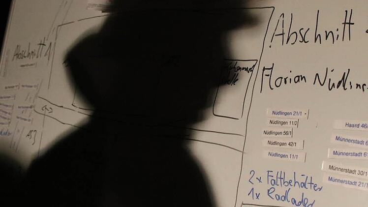 Eindrücke vom Brand in Haard in der Nacht auf Sonntag. Foto: Ralf Ruppert