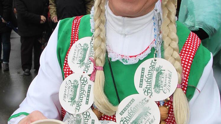 Wolfgang Herold als Stublanger Bierkönigin Foto: Matthias Einwag