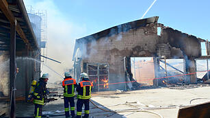 Feuer auf Aussiedlerhof