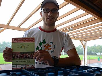 Opfert jede Menge Freizeit für den Wald- und Naturlauf: Tobias Wegner. Foto: Jürgen Schmitt