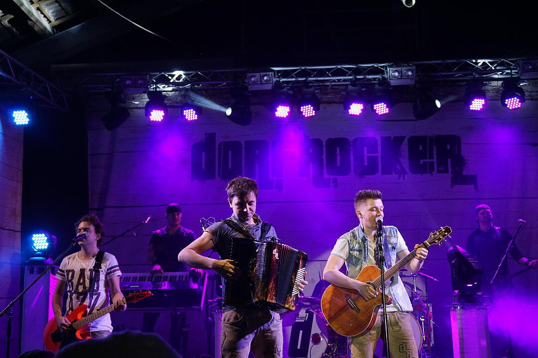 Backstage bei den Dorfrockern beim Eichenbühler Hoffest