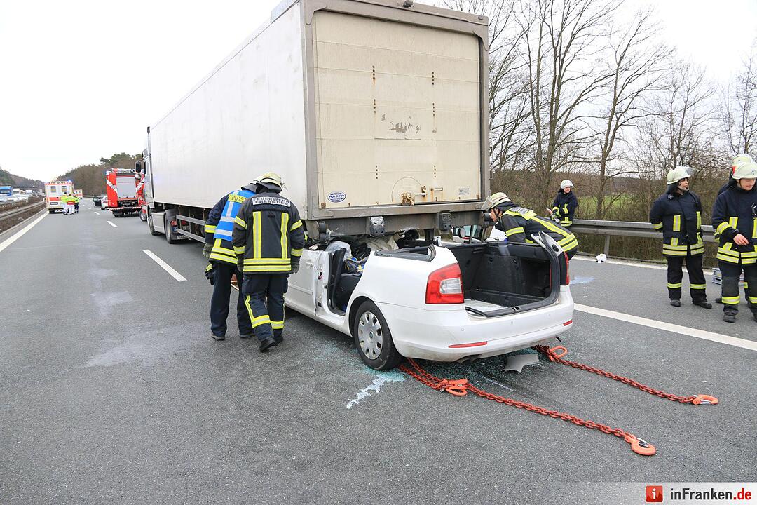 Lkw-Unfall auf der A3 bei Erlangen