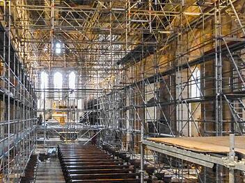 Alle 40 bis 50 Jahre  muss der Bamberger Dom durch den "T&uuml;v".  Fotos: Julian Megerle