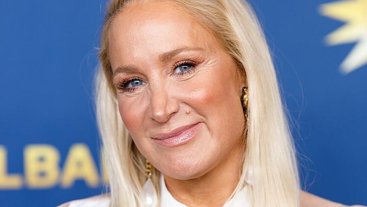 Schauspielerin Janine Kunze hat erklärt, warum sie kein Remake von "Hausmeister Krause" will und warum einige Folgen heute nicht mehr denkbar seien.