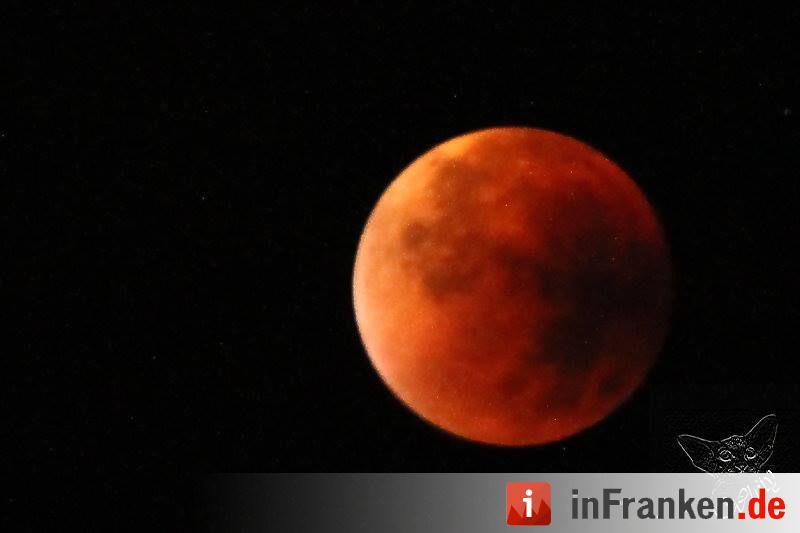 Leserfotos: Blutmond über Franken