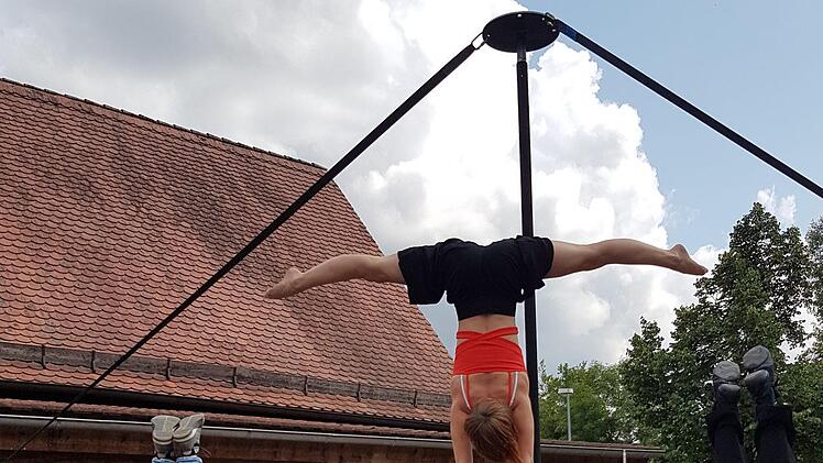 Sportler zeigen ihr Können. Foto: Carmen Schwind