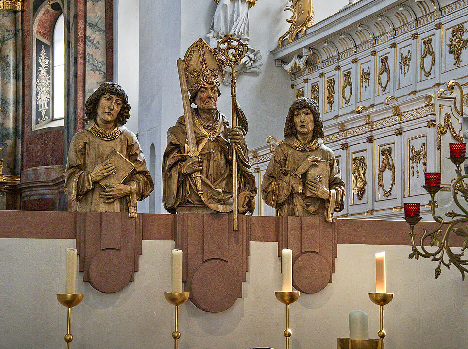 Die Stiftskirche in der Würzburger Altstadt