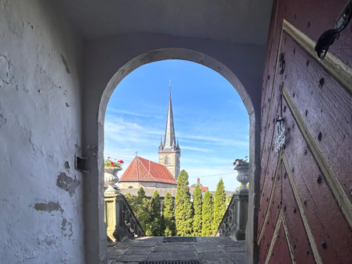 Jahrhundertealte Geschichte: Geheimnisvolles Schloss in Franken zu verkaufen