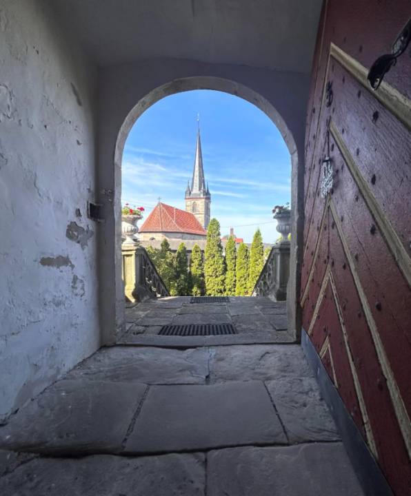 Jahrhundertealte Geschichte: Geheimnisvolles Schloss in Franken zu verkaufen