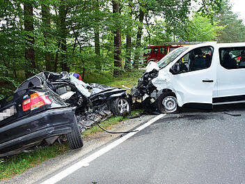 Schwerer Unfall bei D&uuml;llstadt