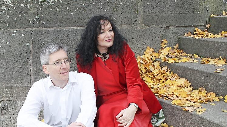 Esther Lorenz, Gesang und Moderation, und Thomas Bergler, Klavier, bieten eine hörenswerte Hommage an den großen amerikanischen Komponisten, Pianisten und Dirigenten George Gershwin. Foto: privat