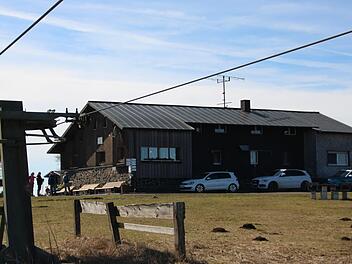 Der Rhönklub Bad Kissingen kann die 1,4 Millionen Euro teure Sanierung seiner Kissinger Hütte nicht allein stemmen und ist auf 300 000 Euro Spenden angewiesen. Foto: Benedikt Borst