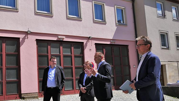 Das LCC kauft auch das Feuerwehr-Gerätehaus in der Oberen Stadt. Foto: Sandra Hackenberg