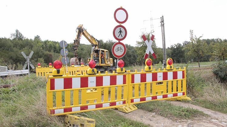 Rund zehn Bahnübergänge zwischen Forchheim und Ebermannstadt waren von der Totalsperrung betroffen. Foto: Josef Hofbauer