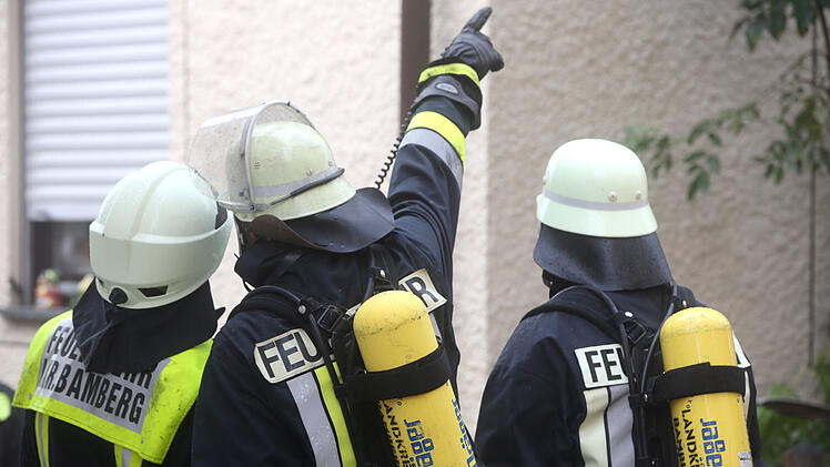 Brand in Bamberger Polizeiinspektion: "Rauchsäule" ruft Feuerwehr auf den Plan
