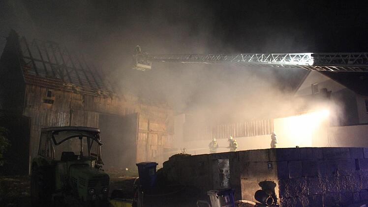 Brand in Oberleichtersbach. Foto: Sebastian Schmitt-Mathea