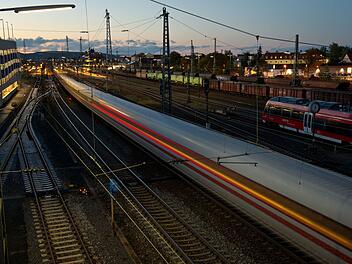 Polizeieinsatz am Bamberger Bahnhof - Züge dürfen nicht einfahren