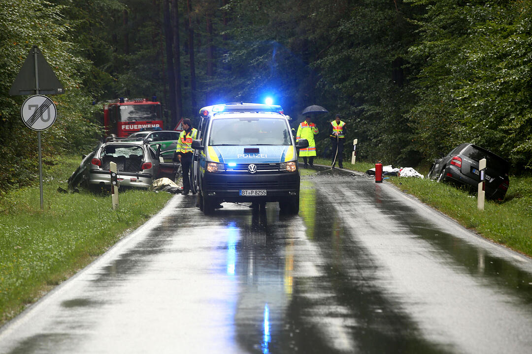 Tödlicher Auto-Zusammenstoß in Oberhaid im Landkreis Bamberg