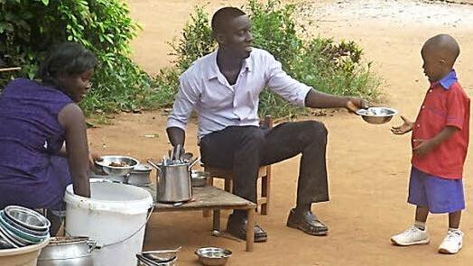 Eine Schulmensa in Afrika