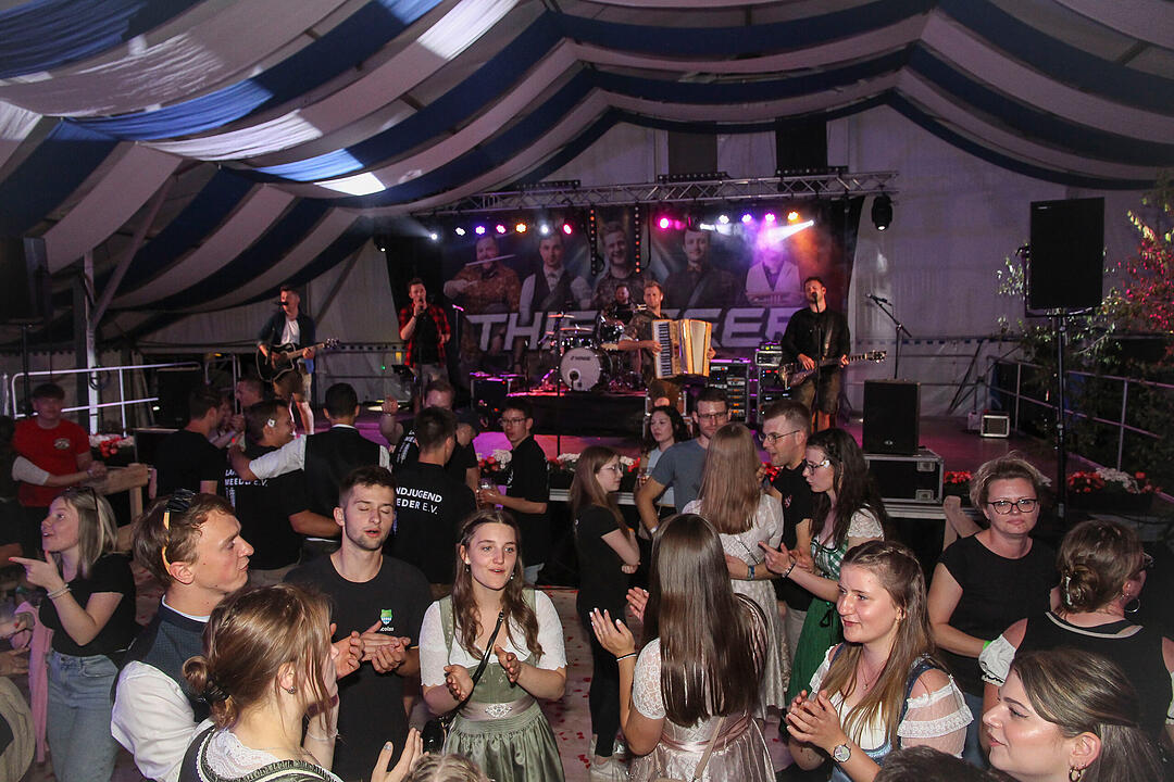 THIERSEER LIVE ON ROUTE 65