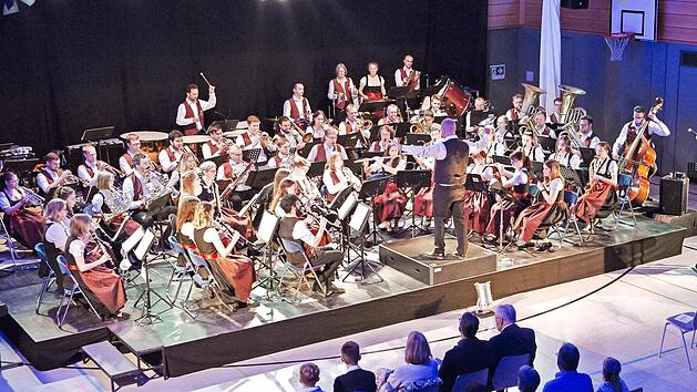 Das Symphonische Blasorchester Pettstadt spielt am Samstag Werke des Komponisten Armin Haas.