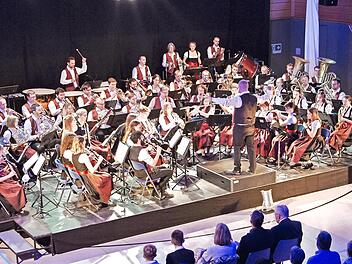 Das Symphonische Blasorchester Pettstadt spielt am Samstag Werke des Komponisten Armin Haas.